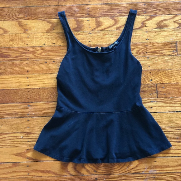 Super cute day time or night time tank top - Picture 1 of 2
